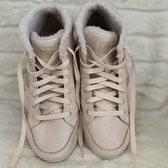 Skechers Shoes - Skechers Lite Weight Tie up Boots - Natural Blush Color - Size 8.5 Wide